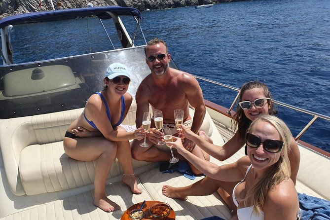 the-2-south-gems-capri-and-positano-day-cruise