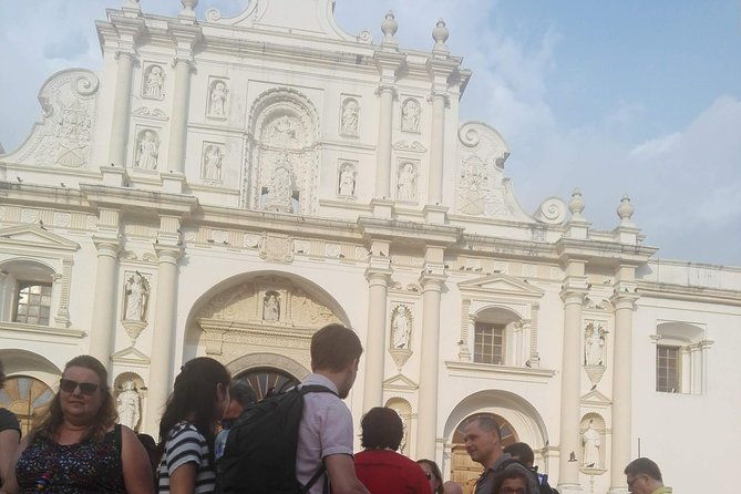 the-antigua-and-san-juan-del-obispo-palace-from-port-quetzal-group