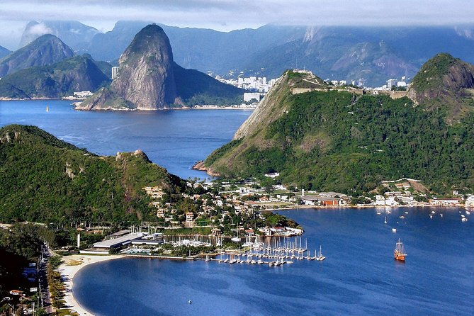 the-architecture-of-niemeyer-the-niemeyer-path-in-niteroi