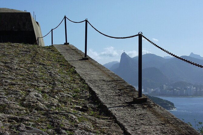 the-architecture-of-niemeyer-the-niemeyer-path-in-niteroi