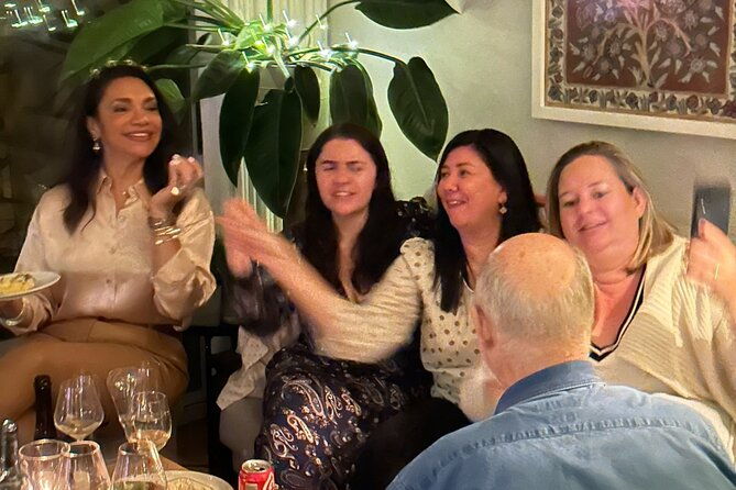 the-art-of-eating-and-making-friends