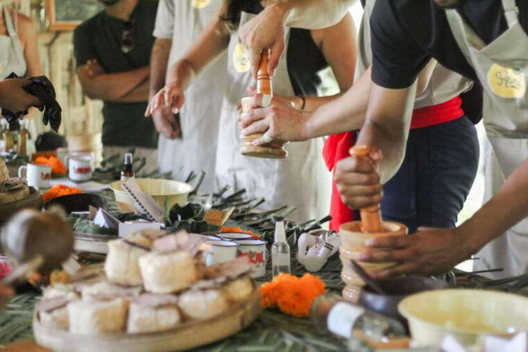 the-art-of-jamu-experience-workshop