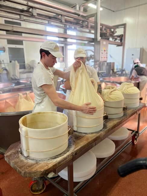 The Art of Parmigiano Reggiano & Aged Balsamic Vinegar - Key Points