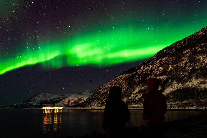 the-aurora-tour-small-group-northern-lights