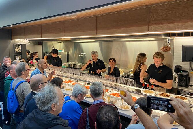 the-barcelona-la-boqueria-and-sant-antoni-markets-adventure