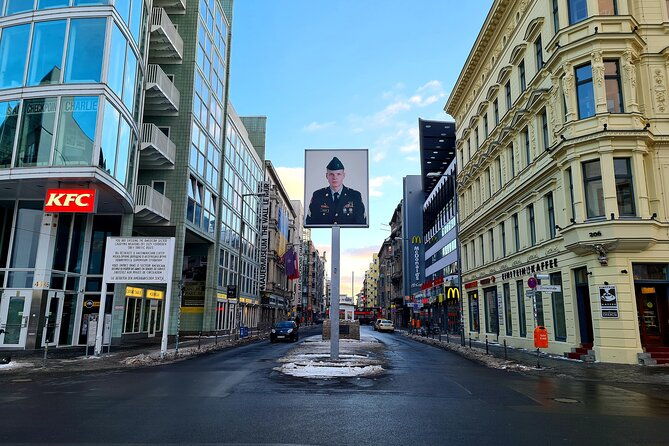 the-berlin-wall-cold-war-berlin-private-3-hours-walking-tour