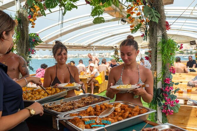 the-best-boat-party-mallorca-barca-samba