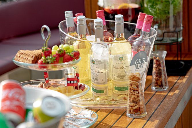 the-best-boat-trip-through-the-amsterdam-canals