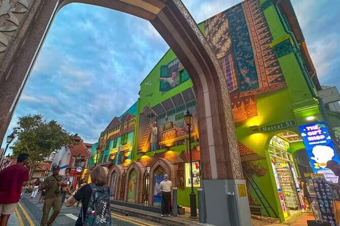 The BEST CHOICE 3 IN 1 Food Tour: 3 Culture Walking Trails - Key Points