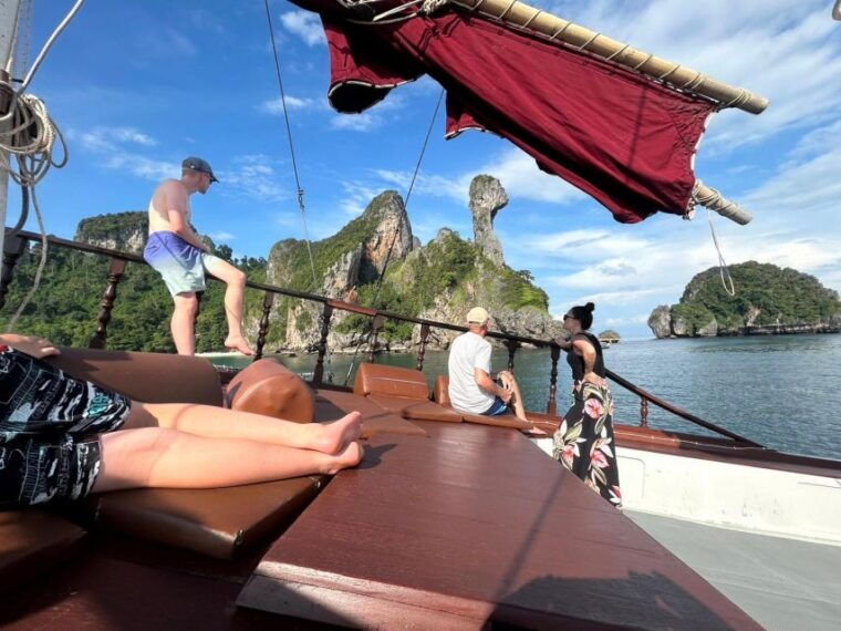 the-best-krabi-romantic-sunset-and-dinner-cruise