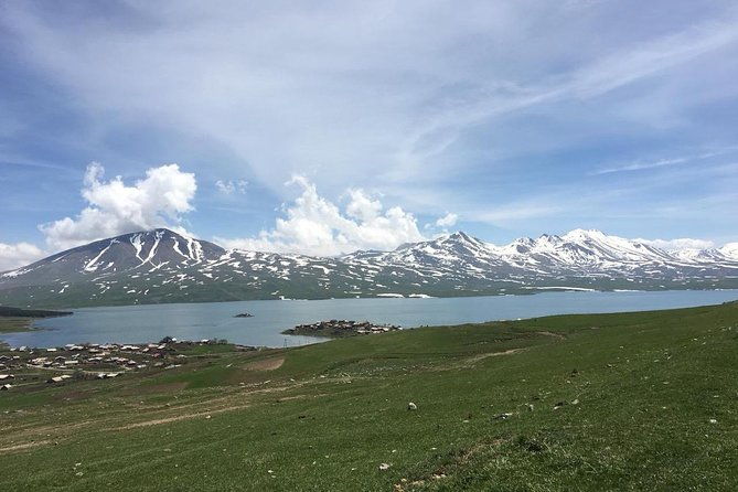 the-best-of-georgia-7-days-private-jeep-tour-from-tbilisi