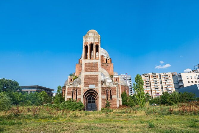 the-best-of-pristina-walking-tour