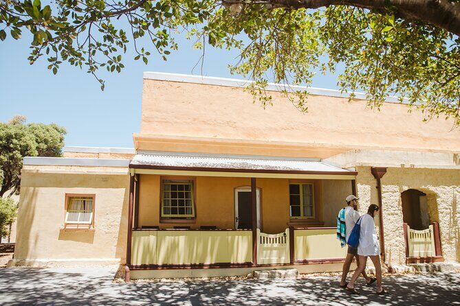 The Best of Rotto  The Local Experience Package - The Guides: Knowledge and Friendliness