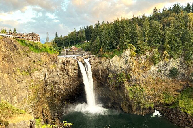 the-best-of-seattle-and-majestic-snoqualmie-waterfalls