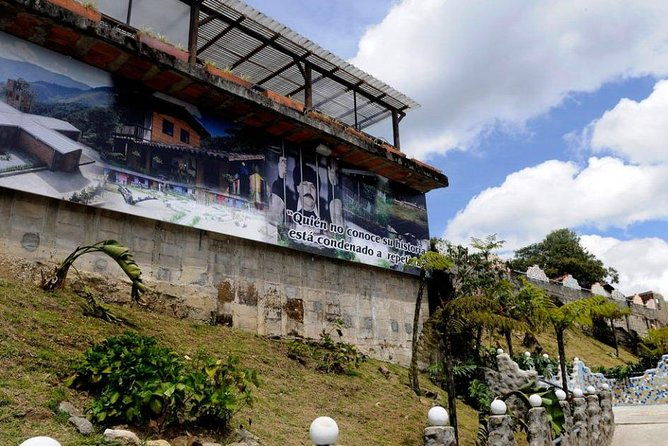 the-best-pablo-city-tour-in-medellin