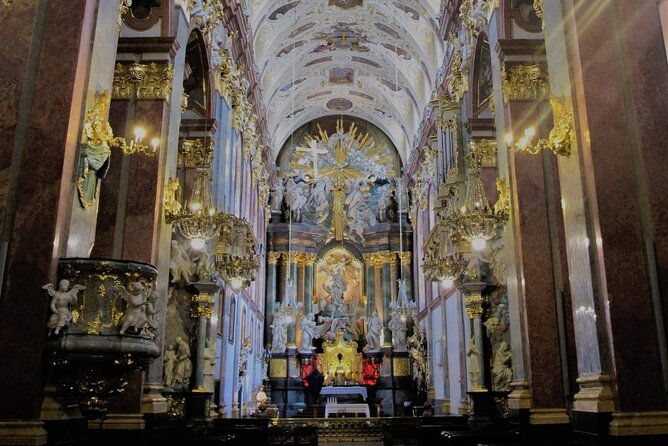 the-black-madonna-tour-from-krakow