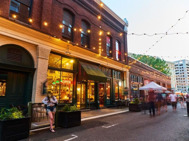 the-boston-food-experience-walking-tour-2