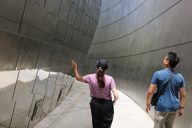 the-broad-museum-and-downtown-la-art-and-music-tour