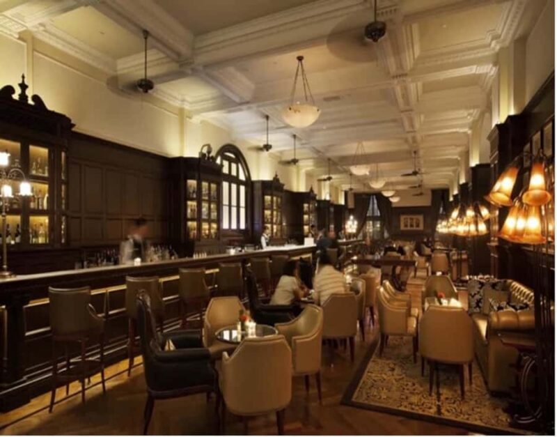 The Bund: Walk in Tour with Afternoon Tea and Cocktail - A Closer Look at the Tour Experience