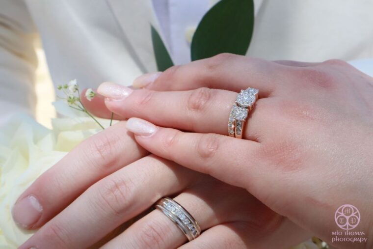 the-burnin-love-unique-ceremony