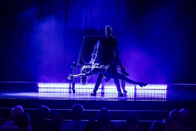 'The Cabaret' Garry & Janine Magic & Comedy Dinner Show - What You Can Expect from the Itinerary