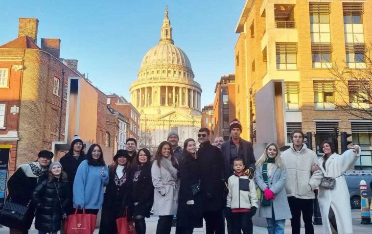 the-changing-of-the-guard-experience-with-thames-boat-ride