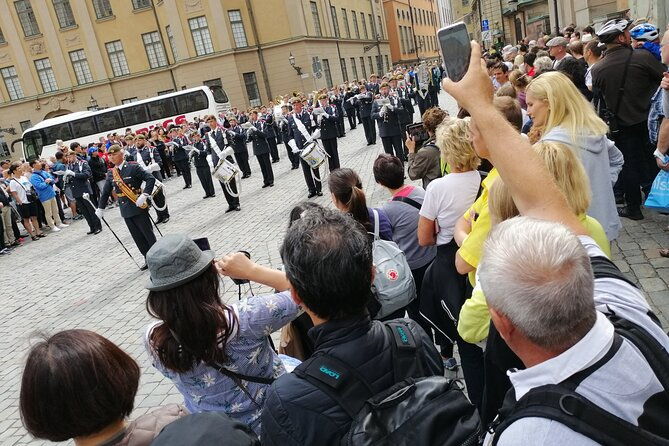 the-charms-of-stockholms-old-town-with-a-taste-of-vikings-mead