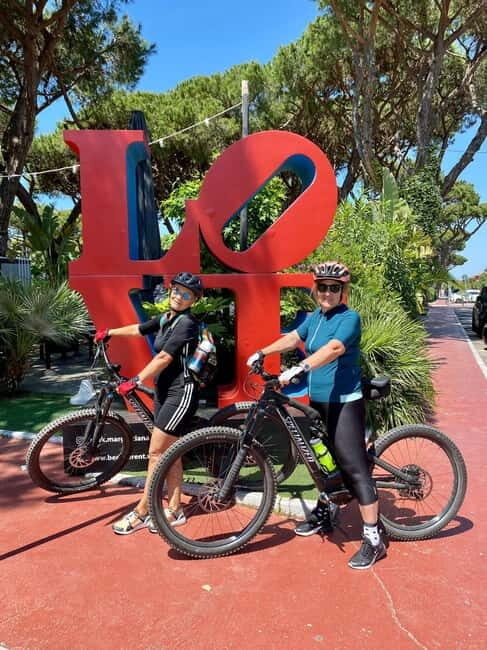 The City of Art "Pietrasanta"- Apuan Alps & sea: E-Bike Tour - Key Points