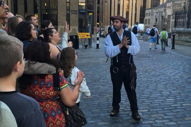 the-cloak-and-dagger-tour-in-london