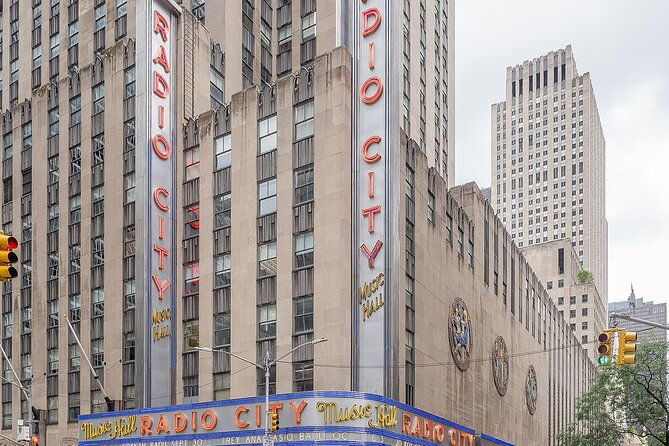 the-comedy-bus-tour-of-new-york-city