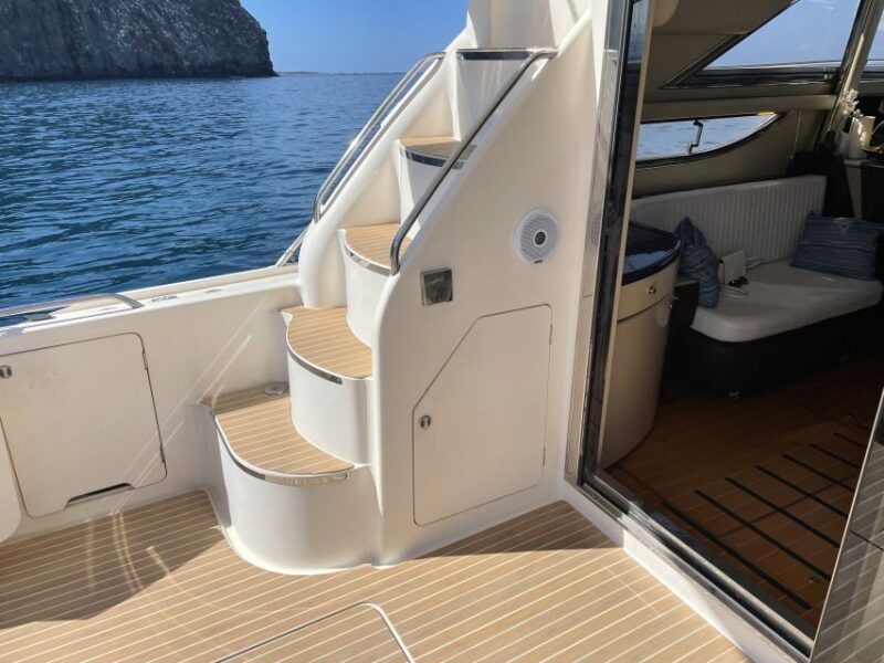the-cookies-private-luxury-yacht-cruise-with-lunch