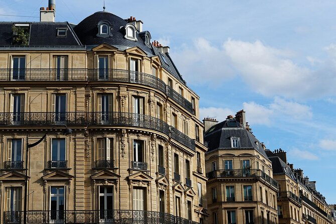 the-da-vinci-code-in-paris-follow-the-trail-with-a-local