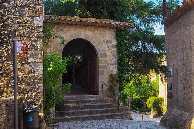 the-dali-triangle-cadaques-day-trip-from-girona-2