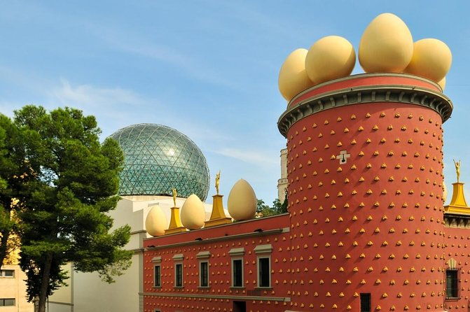 the-dali-triangle-cadaques-day-trip-from-girona-3