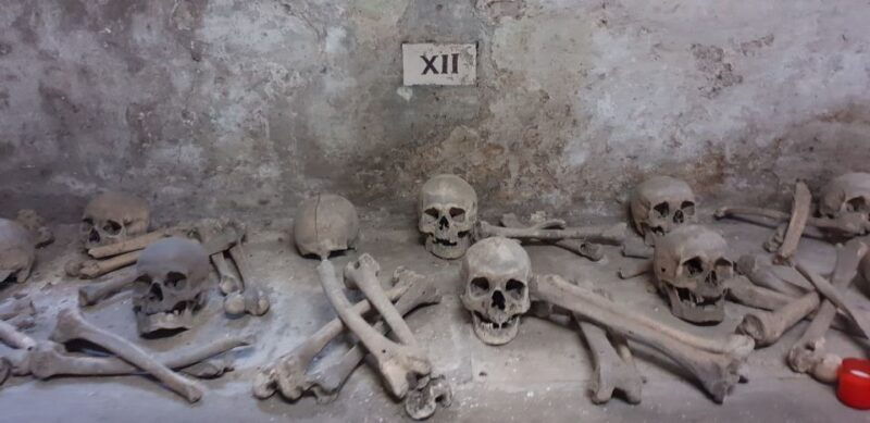 the-dark-side-of-rome-st-sebastiano-and-callisto-catacombs