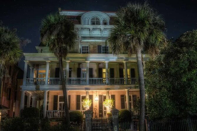 the-death-and-depravity-ghost-tour-in-charleston