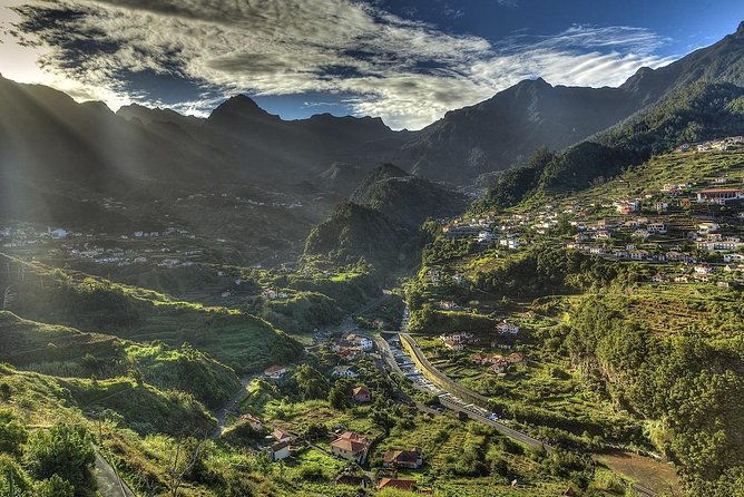 the-enchanting-north-jeep-safari-tour-full-day