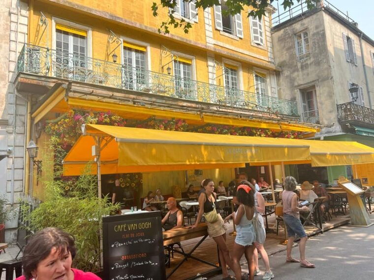 the-essence-of-provence-avignon-st-remy-les-baux-arles