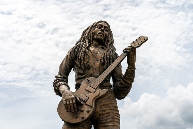 the-essential-bob-marley-tour-visit-his-home-and-more