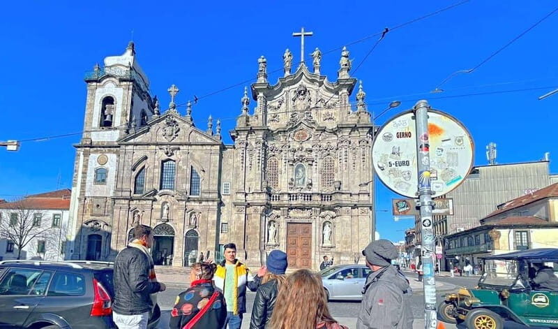 The essential private walking tour in Porto - Detailed Breakdown of the Itinerary  