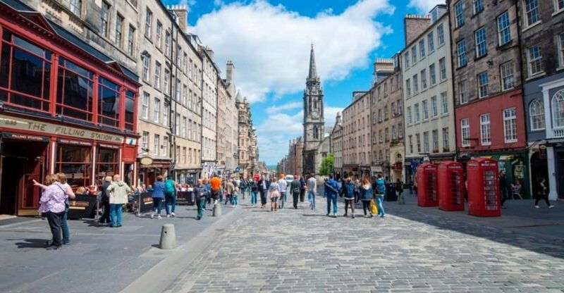 the-essentials-of-edinburgh-in-french