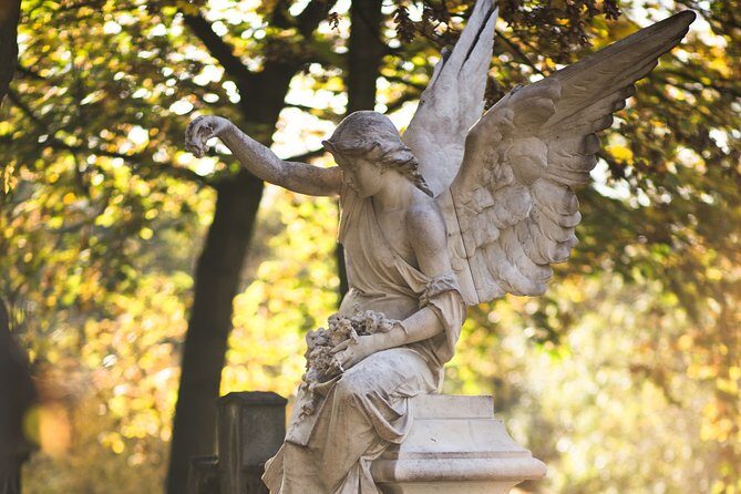 The Famous Graves of Père Lachaise - Self-Guided Audio Tour - Who Should Consider This Tour?