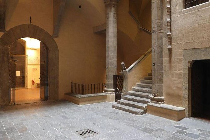 the-florentine-house-of-the-14th-century-1-hour-tour-in-the-renaissance-life