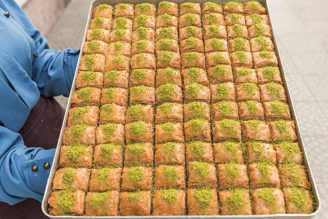 the-food-walking-tour-in-istanbul-guided-in-spanish-or-english