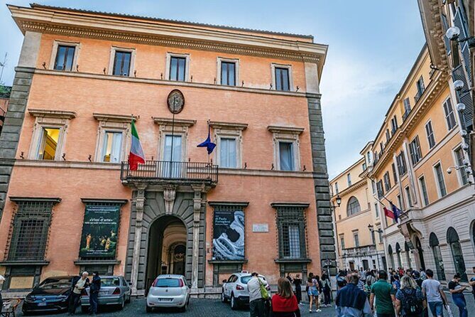 The Four Seasons by Antonio Vivaldi - Sala Dante Roma - The Venue: Sala Dante at Palazzo Poli