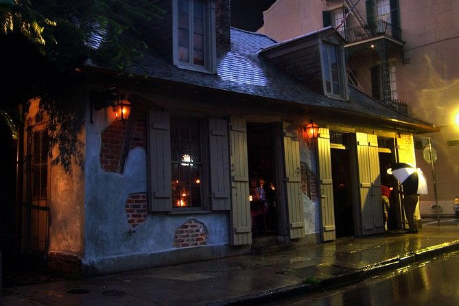 the-french-quarter-haunted-tour-small-groups