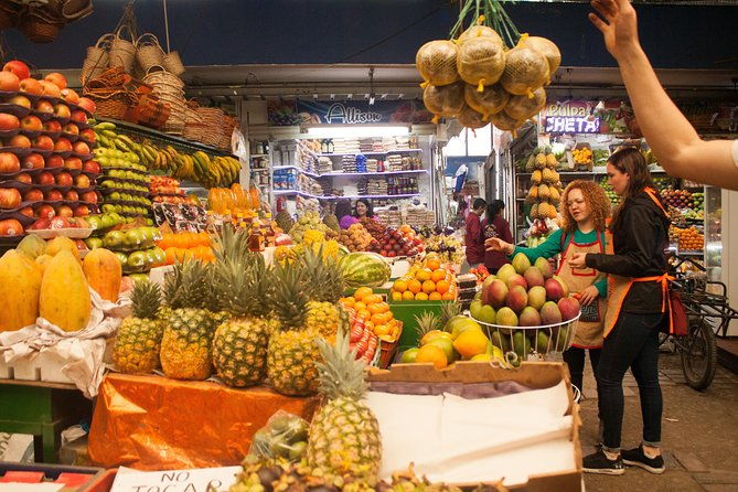 the-fruit-tour-best-food-market-in-bogota