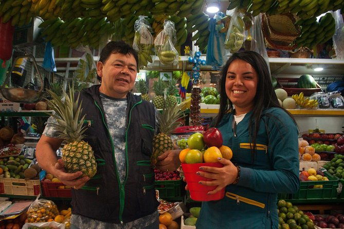 the-fruit-tour-best-food-market-in-bogota
