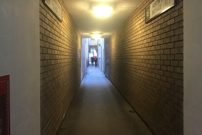 the-ghosts-of-the-secret-alleyways-of-old-london-town