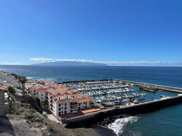 the-giants-private-sailing-tour-with-swim-drink-tapas